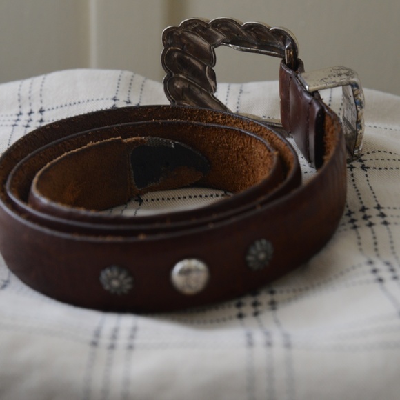 Vintage Leather Belt with Metal Buckle - Picture 2 of 2